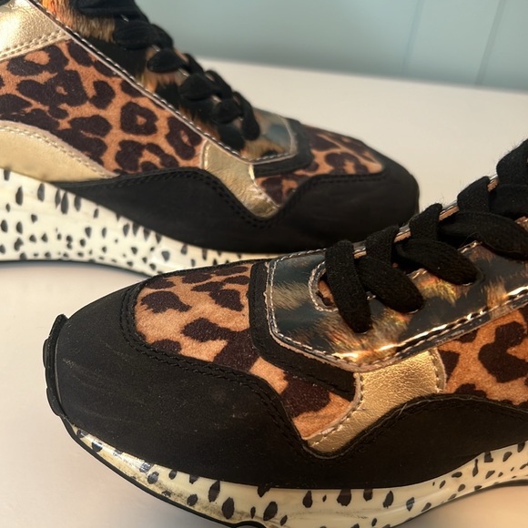 Steve Madden Redel Leopard Low Rise Sneakers. Size 8. - Picture 9 of 13